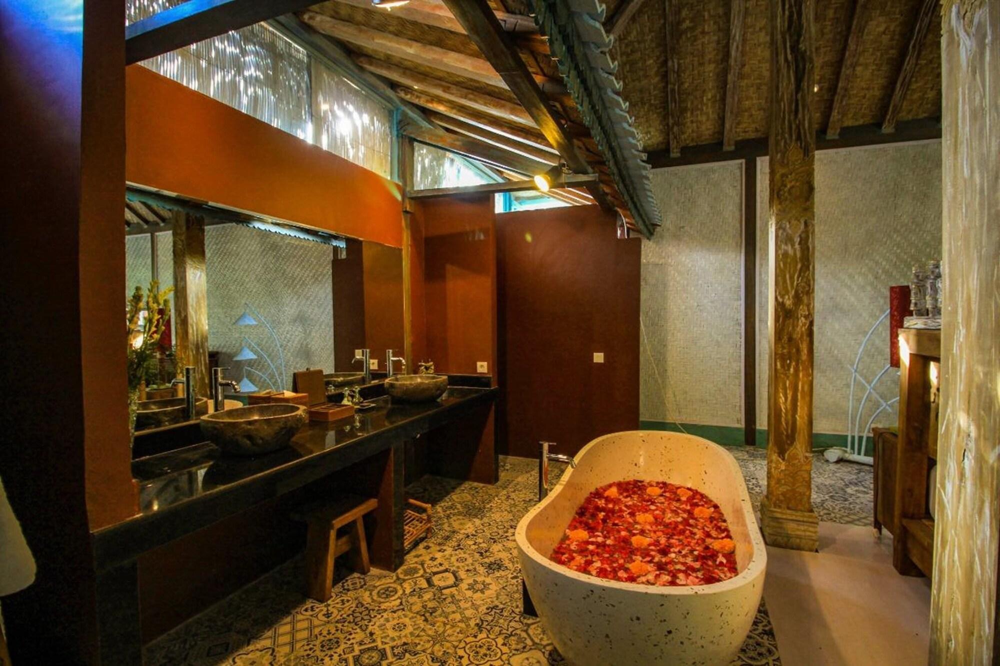 Kupu Kupu Jimbaran Beach Club & Spa By Loccitane Ngoại thất bức ảnh